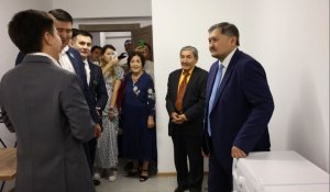 Министр Саясат Нұрбек Алматыдағы бірнеше ЖОО-ның жатақханаларын аралап, тексеріп шықты