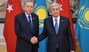 Тоқаев Түркия Президенті Ердоғанмен кездесті