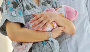 Алматы облысында әйел несиесін төлеу үшін жаңа туған сәбиін сатпақ болған