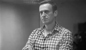 Ресейлік оппозициялық саясаткер Алексей Навальный қайтыс болды