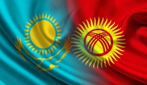 «Сұрамаса да көмектесеміз»: Қырғызстаннан Қазақстанға 272 тонна гуманитарлық көмек келіп жетті