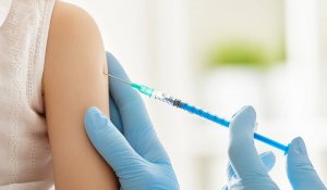 Қызбалаларды вакцинациялау ата-анасының келісімімен жүргізіледі: Дәрігер кеңесі