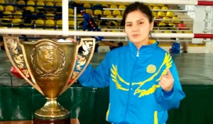 Бес баланың анасы бокстан Азия чемпионатында жеңіске жетті