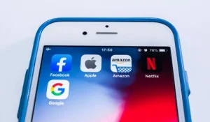 Google, Apple, Netflix секілді алпауыттар Қазақстанға қанша салық төлейді