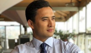 «Қазақстаннан кетуге тура келеді»: белгілі актер Тәуекел Мүслім мәлімдеме жасады