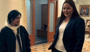 «Еркектің өз қасиеті бар»: Асанәлі Әшімовтің киімін киген актрисалар сынға қалды