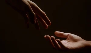 «Күйеуі мәйітін жағып жіберді». Кореяда кәріс жігітне тұрмысқа шыққан қазақстандық қыз асылып қалған