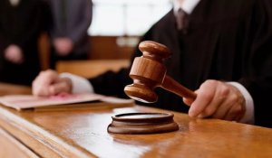 Жоғарғы соттың екі судьясы қызметінен босатылды