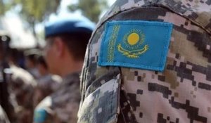Медициналық тексерістен өткізбей әскерге жіберген комиссар жазаланды