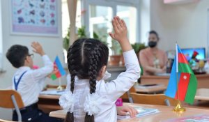 Әзербайжан билігі бүкіл орыс мектептерін жапқалы жатыр
