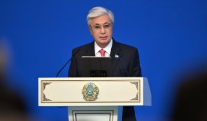 Ұстаздың қоғамдағы орны бәрінен биік болуы тиіс – Тоқаев