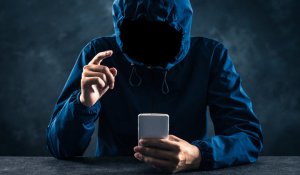 Психологиялық қысым – қылмыс: Қазақстанда сталкинг үшін жаза күшіне енді