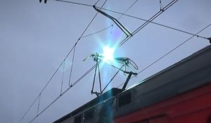 Фотоға түсемін деп, токқа түсті: ойын баласының денесінің 80 пайызы күйіп қалды