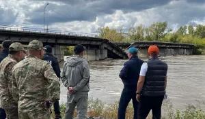 Өскеменде былтыр 600 миллион теңгеге жөнделген көпір опырылып түсті