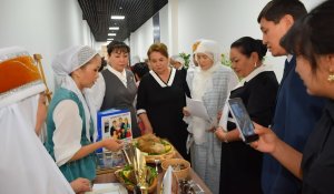 Түркістан қаласында отбасы құндылықтары мен әйелдердің қоғамдағы орны өзекті - Психолог