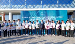 Түркістан облысында әлем чемпиондарына 4 автокөлік табысталды