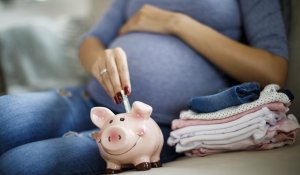 Жыл басынан бері бала күтіміне 631 млрд теңгеден астам жәрдемақы төленді