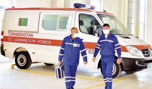 Түрікменстанда президент кортежінің кесірінен жүкті әйел көз жұмды