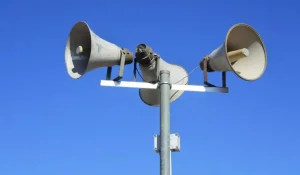 Алматыда жер сілкінісі кезінде дабыл жүйесі істемей қалғаны үшін шенеуніктер сотталды