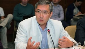 «Бұл – реформа емес, жыртықты жамау»: Қазақстанда салықты өсіру неге апарып соғады