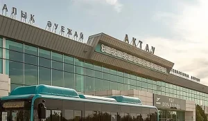 Екі жасар қыз әуежайдың эскалаторына қолын қысып алған: Жоғарғы сот шешім шығарды