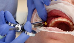 Астанада үш жасар қыз тісін емдеткеннен кейін қайтыс болды