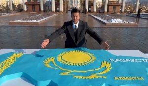 Алматыда Тәуелсіздік күніне орай 100 келілік торт қайырымдылық мақсатта таратылды