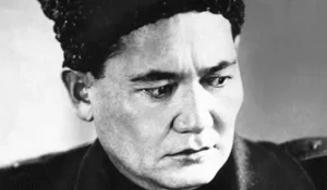 Бауыржан Момышұлына «Халық қаһарманы» атағы берілді