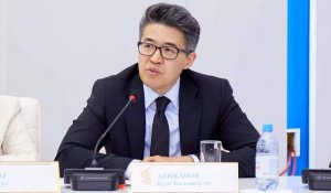 Экономист қазақстандықтарға ай сайын 300 мың теңге көлемінде базалық табыс төлеуді ұсынды