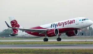 Алматыдан шыққан FlyArystan ұшағы құстармен соқтығысқан