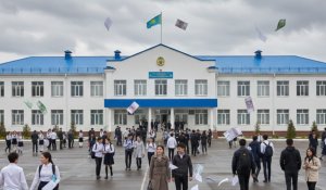 Саны артқан жекеменшік мектептер Қазақстандағы қандай түйіткілді мәселенің бетін ашты?