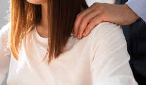 Түркістанда 18 жастағы қыз үш полицейді "жыныстық қатынасқа мәжбүрледі" деп айыптады