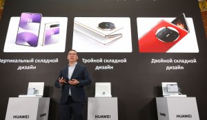 Бүктелетін смартфон, көзге жайлы планшет және жаңа құлаққап: Huawei не ұсынды