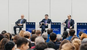 Атырау облысында бизнесті қолдау күшейді: Өңір басшысы кәсіпкерлермен кездесті