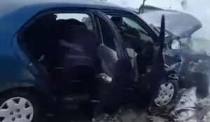 Абай облысындағы жантүршігерлік жол апаты: Төрт адам қаза тауып, үшеуі жарақат алды