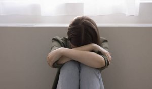 Таразда мектеп оқушысын жеті қыз жабылып соққыға жыққан