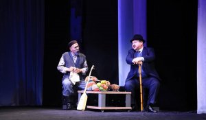 Түркістанда «Табалдырығыңа табын» қойылымы сахналанды