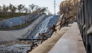 Ынтымаққа ұйытқы болған оқиға: Алматыда бірлікті бейнелейтін арт‑нысан ашылды