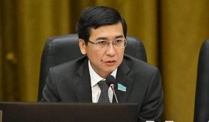 «Өз ақшаң – өз еркің»: Аймағамбетов зейнетақы жинағының 75 пайызын жеке басқаруға беруді ұсынды