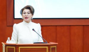 Қазақстанда 700 білім беру бағдарламасы жабылады: Аида Балаева білім беру жүйесіндегі трансформация туралы бейнеүндеу жасады