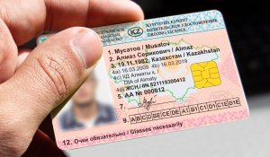 Жүргізуші куәлігін алу оңайлай ма: Үкімет емтихан тапсырудың жаңа ережелерін бекітті