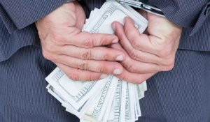 Петропавлда көпір құрылысына бөлінген миллиардтар жымқырылды