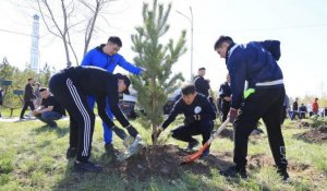 «Таза Қазақстан»: Қарағанды этнопаркіне 1500 ағаш егілді