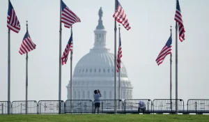 АҚШ билігі грин-картаға үміткерлердің «экстремистік көзқарастары» бар-жоғын тексеретін болды