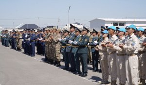 Отан қорғаушылар күні: Түркістанда әскери қызметшілер марапатталды