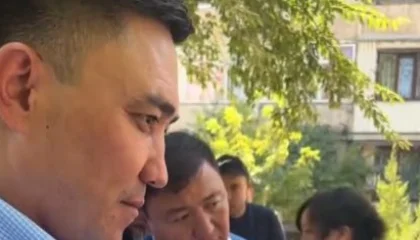 «Дауысыңды көтерме»: Шымкент әкімі полиция қызметкеріне ескерту жасады