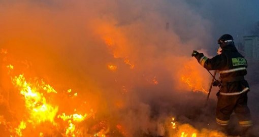 БҚО-да 4 тоннадан астам шөп өртеніп кетті
