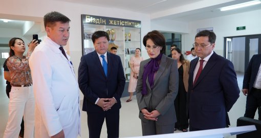 Денсаулық сақтау министрі Түркістан облысында медициналық мекемелердің жұмысымен танысты