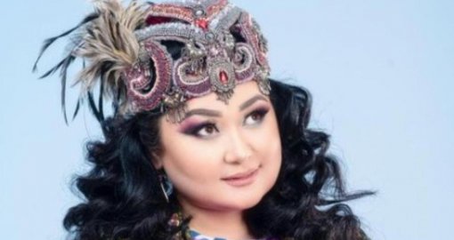 Роза Әлқожа қонақ шақыруға ерінетін адамдарды сынады