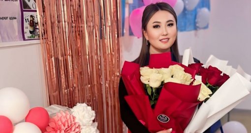 Фельдшерге алғыс: Жезқазған-Астана бағытындағы пойызда әйел күтпеген жерден босанып қалды